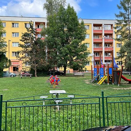 Simcity I Free Parking 24H Self Check-In Banska Bystrica Ngoại thất bức ảnh
